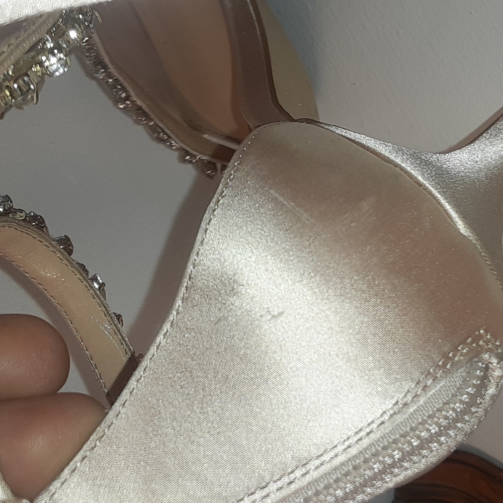 Badgley mischka Jewel size 9 - Picture 6 of 8